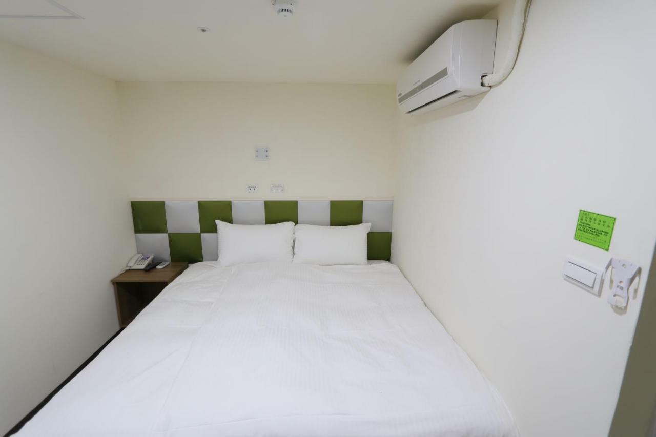 Yi Dian Yuan Hotel Zhongli Esterno foto
